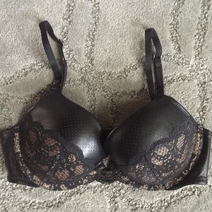Victorias Secret Very Sexy Push-up Bra, Size 34C